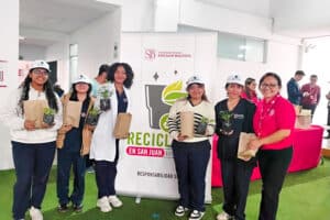 Se logró recolectar más de 300 kilogramos de botellas plásticas
