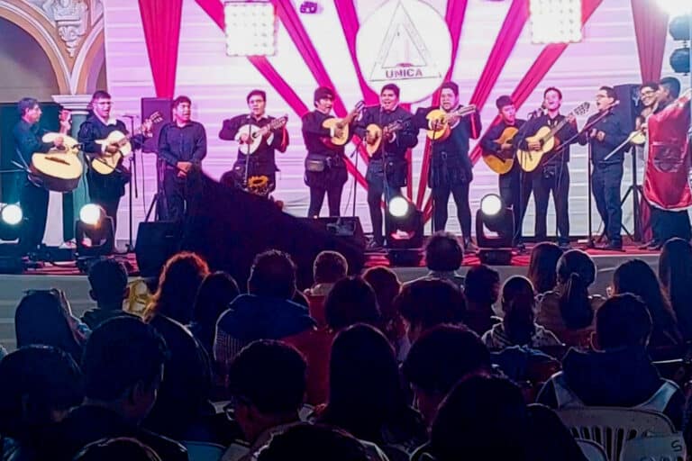 Tuna Universitaria recibe reconocimiento en prestigioso evento nacional