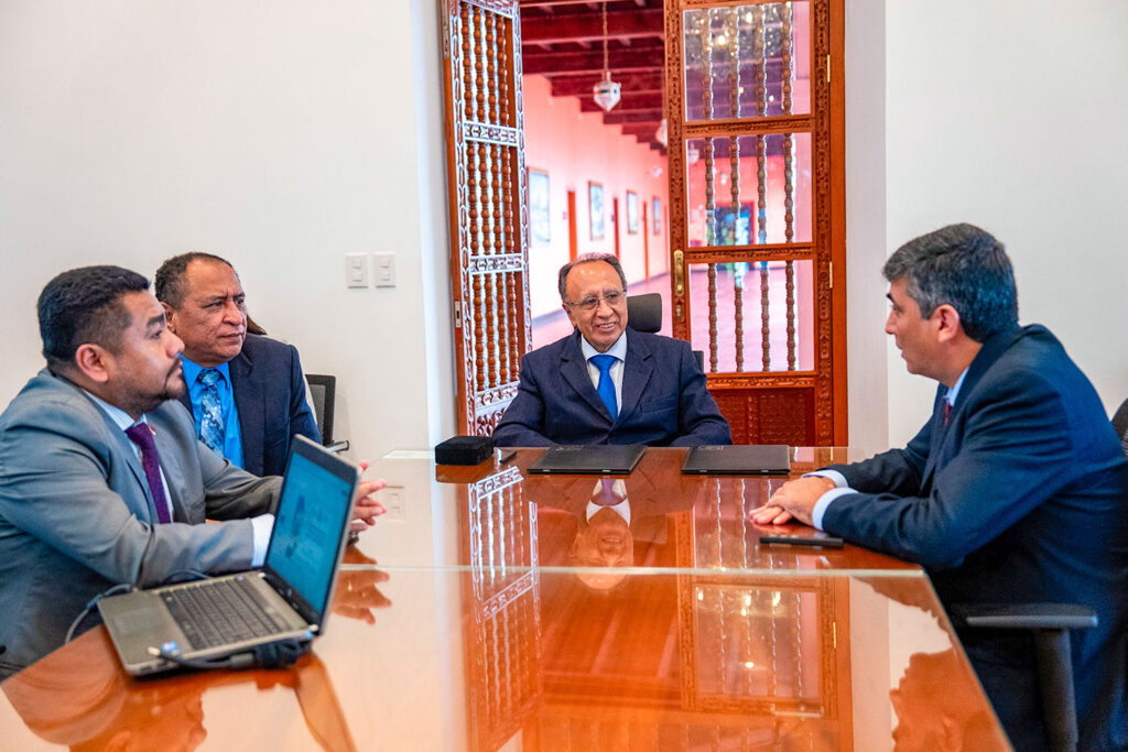 Autoridades de la UPSJB y de la UFRRJ conversan sobre importantes acuerdos.