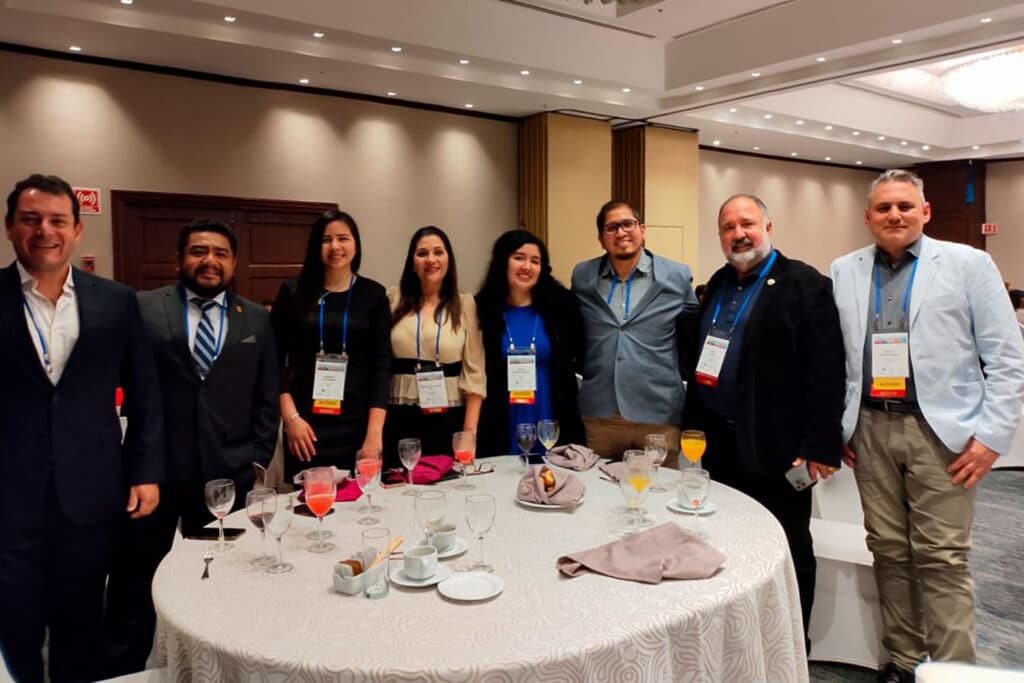 Representante UPSJB en evento internacional