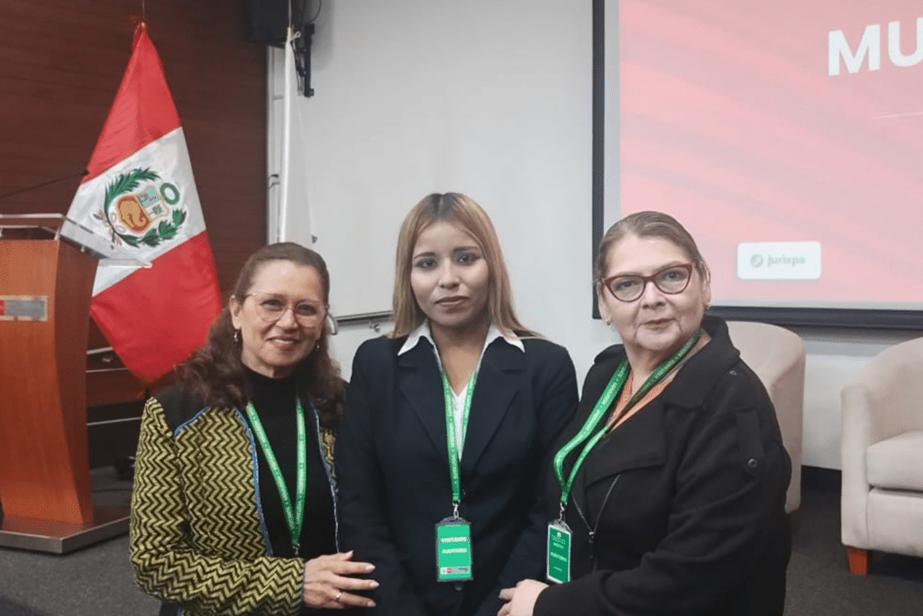 UPSJB destaca reconocimiento nacional a egresada de Derecho por su desempeño en el SECIGRA 2025 4 decana