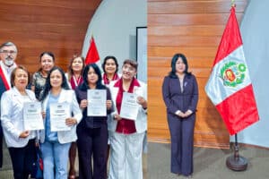 Mg. Martha Reyes Coronado recibe diploma de reconocimiento en el Congreso de la República.