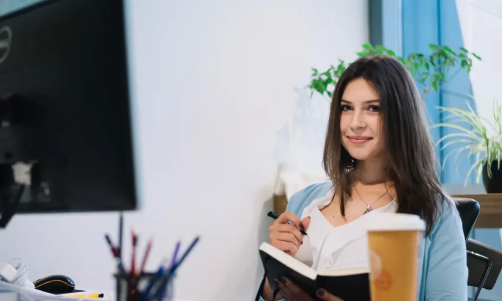 Profesional pensando en estudiar una segunda carrera a través de la modalidad de ingreso para segundas carreras de la UPSJB.