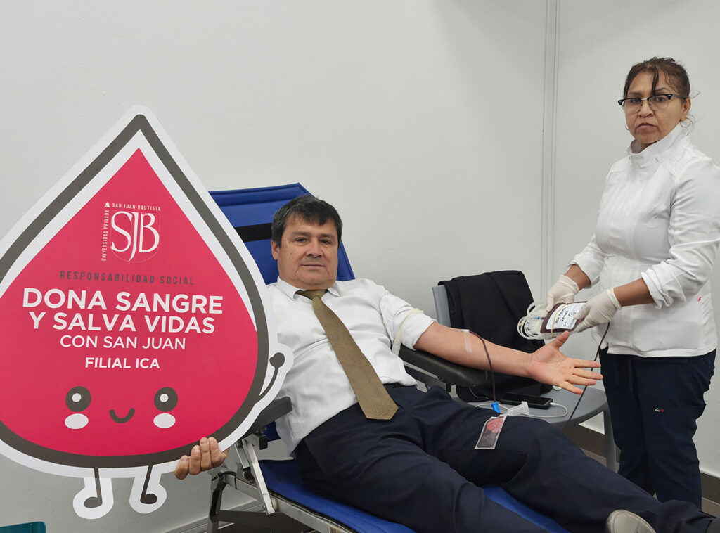 Dr. José Fernández Zamora participa en campaña de donación de sangre de la UPSJB Filial Ica.