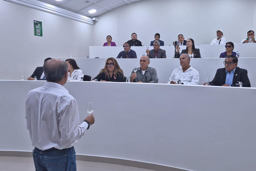 UPSJB y Cámara de Comercio de Ica presentan programa por el Día Nacional del Pisco 2 npdiapiscofoto4