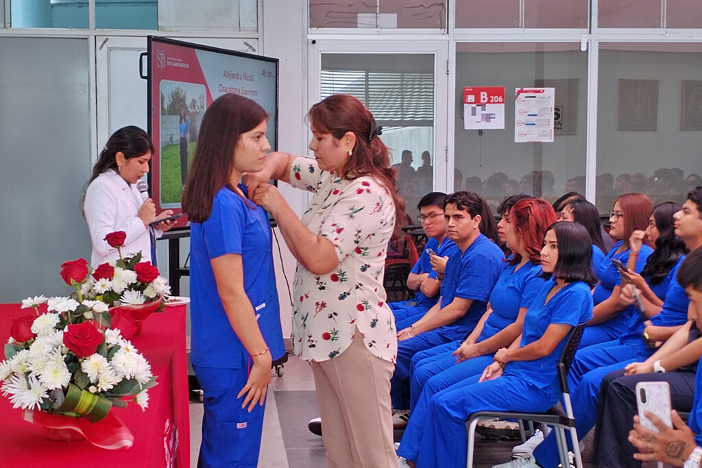 UPSJB realiza ceremonia de imposición de placas en Psicología y fortalece el compromiso con la salud mental 2 nppsicofoto3