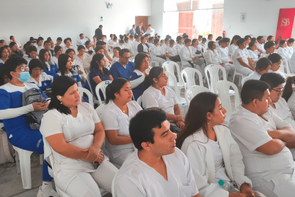 UPSJB y PAMS fortalecen la cooperación entre Perú y Estados Unidos mediante misión médico-educativa en Chincha 3 2