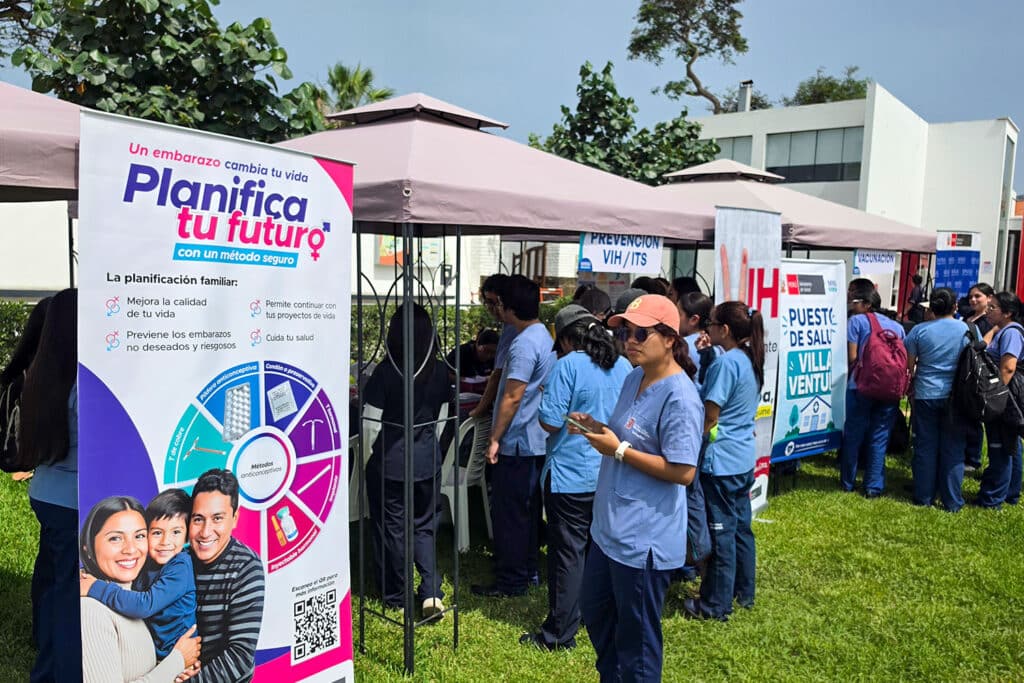 UPSJB y Minsa unen esfuerzos en la campaña preventiva promocional ‘Ponle el Pare al Sarampión’ para promover la salud preventiva integral 2 Blog2 2