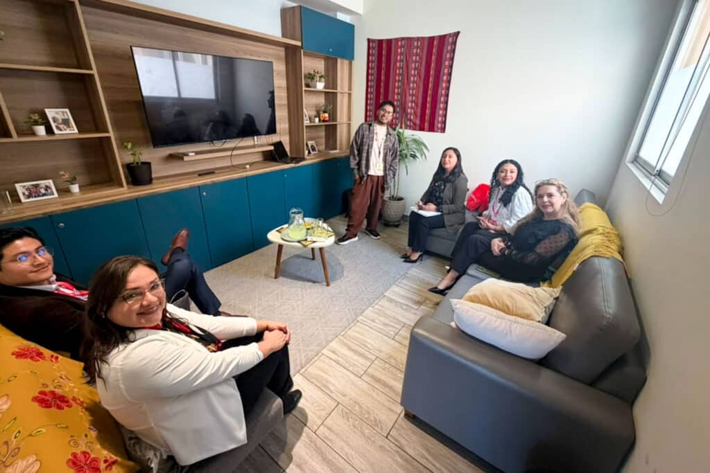 Escuela de Psicología de la UPSJB visita la Casa Ronald McDonald para explorar futuras acciones de colaboración 1 Blog2 6