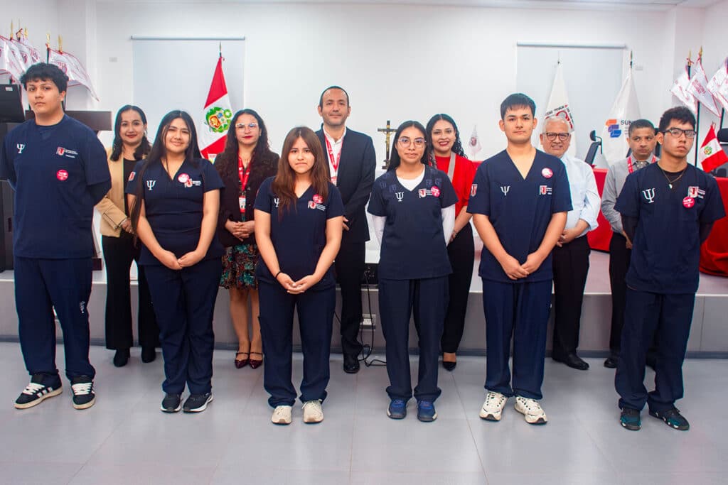 “El compromiso de escuchar”: UPSJB fortalece la identidad profesional de sus estudiantes de Psicología en la Ceremonia de Investidura” 3 Blog4 3 1