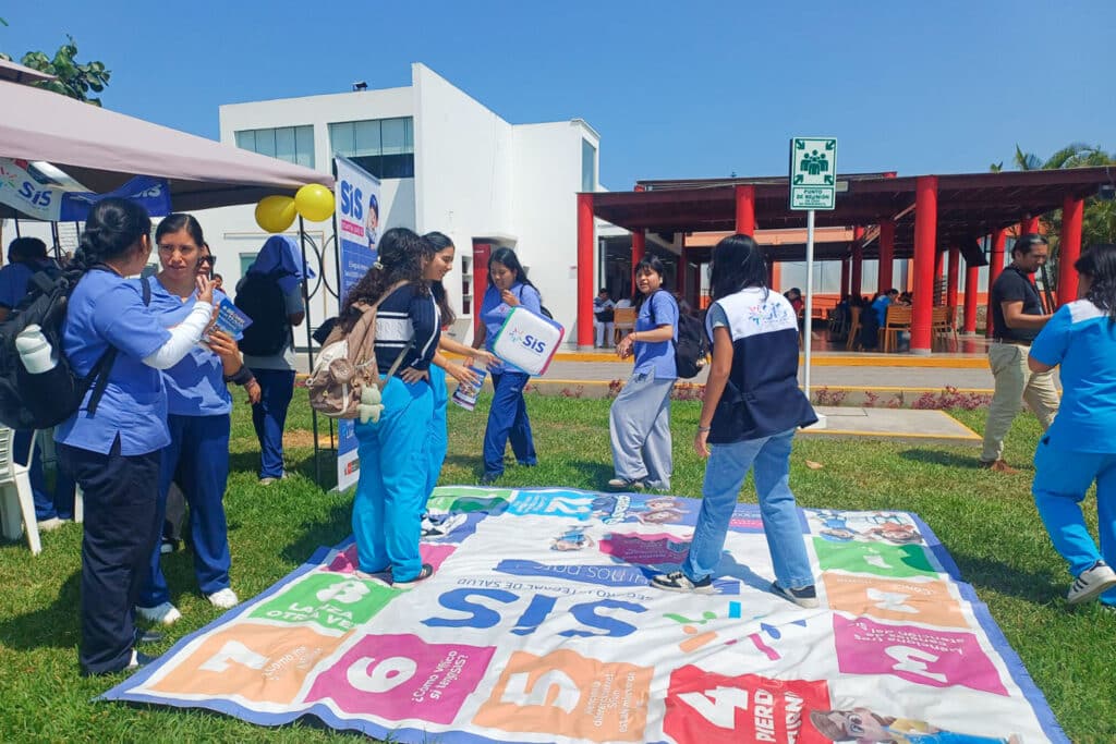 UPSJB realiza Campaña de Alimentación Saludable junto a la DIRIS Lima Sur en el Campus Chorrillos 3 Blog4 3 2