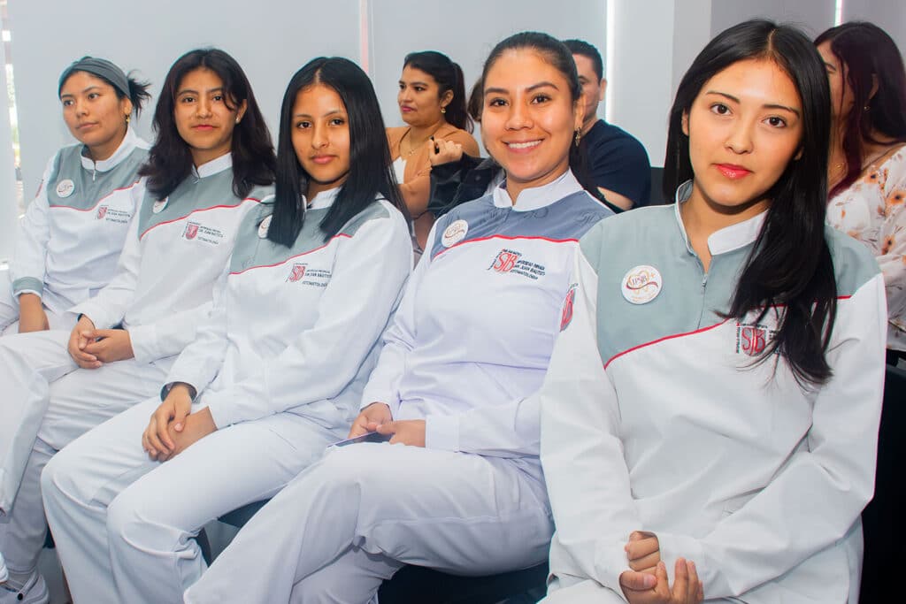 “Primera Sonrisa”: Estomatología UPSJB dio la bienvenida a sus nuevos estudiantes en Lima e Ica 4 Blog5