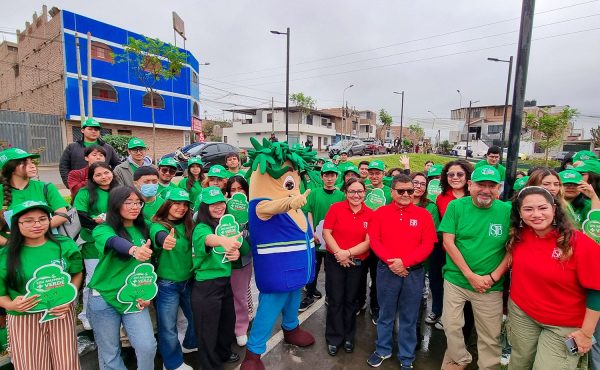 UPSJB lidera jornada de siembra de 500 árboles en Chorrillos