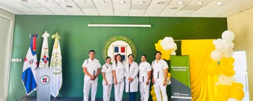 Residentes de Endodoncia de la UPSJB viven experiencia académica internacional en la UNPHU