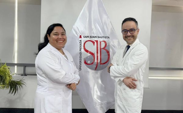 Docentes de la Universidad Privada San Juan Bautista participan en congreso internacional de odontología